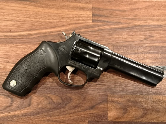 Taurus Model 94 kal .22LR Blånert